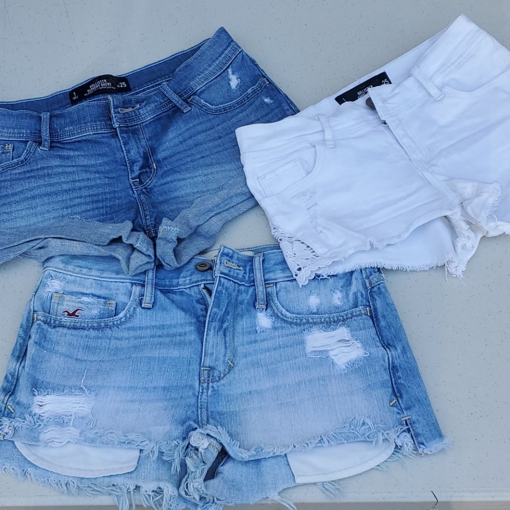 Hollister denim shorts(selling as a bundle)